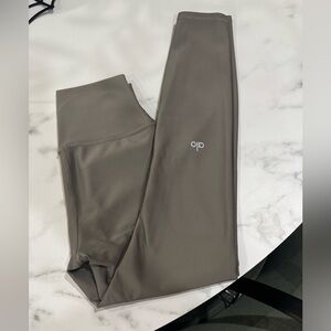 Alo olive green 7/8 leggings
